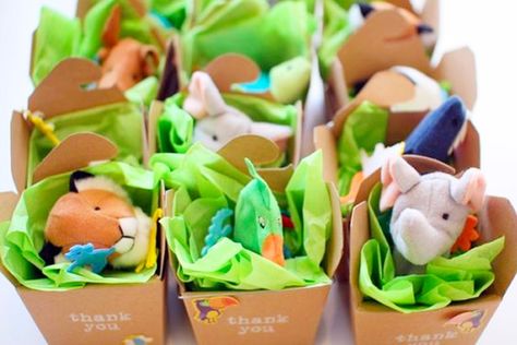 Jungle Party Favors, Safari Party Favors, Zoo Birthday Party, Jungle Thema, Jungle Theme Birthday, Jungle Birthday Party, Zoo Birthday, Zoo Party, Animal Safari