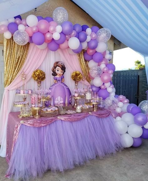 Princess Sofia Birthday Party Ideas, Sofia Birthday Cake, Princess Sofia Birthday, Princess Sofia Party, Sofia The First Party, Sofia The First Birthday Party, Princesa Sophia, Sofia Party, Princess Theme Birthday Party