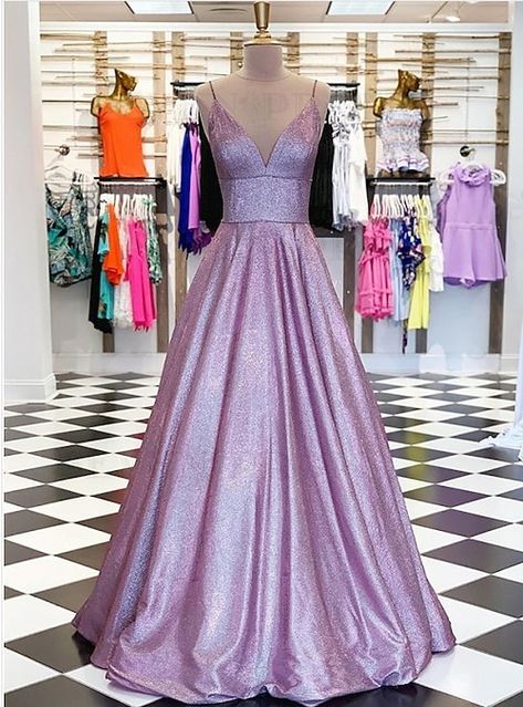 Mode Purple, Glitter Prom Dresses, School Dance Dresses, Purple Prom, Sparkly Prom Dresses, Evening Style, Prom Dresses With Pockets, Spaghetti Strap Prom Dress, Fashion Gowns