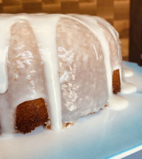 Gingery Ginger Ale Cake — Tanorria's Table Cake With Fresh Strawberries, 7 Up Cake, Strawberry Crunch Cake, Spring Time Desserts, Cake Mug, Crunch Cake, Tummy Ache, Ginger Cake, 7 Up