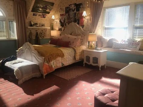 Character Bedroom, Betty Cooper, Dreamy Room, Dream Room Inspiration, Cozy Room, Room Inspiration Bedroom, Bedroom Aesthetic, Room Ideas Bedroom, Dream Rooms