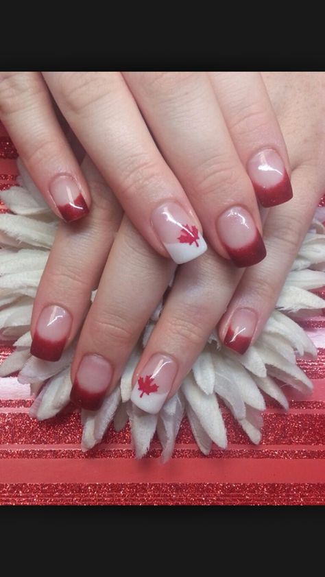 Canada day nails Canada Day Quotes, Manicure Designs, Pretty Nail Colors, Holiday Nail Art, Simple Nail, Day Quotes, Gel Nail Designs, Canada Day, Fabulous Nails