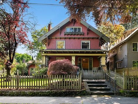 1908 Craftsman For Sale In Portland Oregon Elk City Oklahoma, Box Beam Ceiling, Beam Ceilings, Coved Ceiling, Modern Craftsman, Bungalows For Sale, Built In Seating, Craftsman Style Homes, Craftsman Bungalows