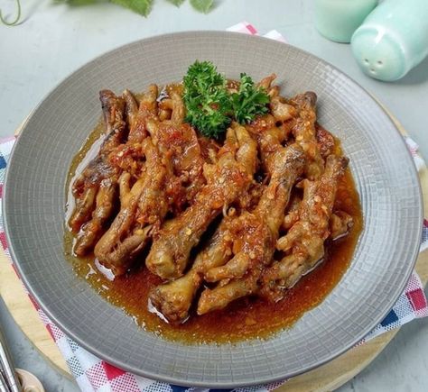 Resep ceker kecap pedas Resep ceker kecap pedas menjadi salah satu menu masakan yang sederhana, tetapi rasanya benar-benar menggugah selera. Meskipun bahan utamanya hanya ceker atau kaki ayam, tetapi tetap lezat karena dimasak dengan bumbu keap pedas. Rasa gurih manis masakannya sangat terasa. Sementara untuk rasa pedasnya, Anda bisa menyesuaikan dengan selera masing-masing saat menambahkan… Selengkapnya »Memasak Resep Ceker Kecap Pedas yang Mudah dan Sederhana ala Rumahan The po Quick Saves, Alanya