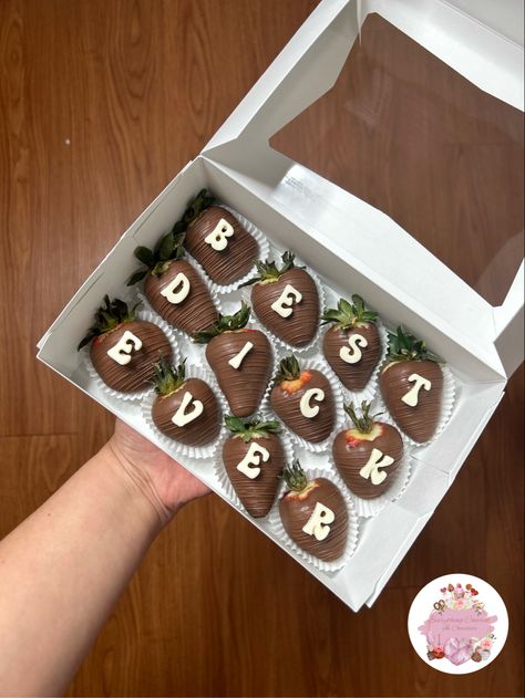 #chocolatecoveredstrawberries #dozen #chocolate #giftsforhim #milkchocolate #naughtyberries #chocolateletters National Boyfriend Day, Boyfriend Day, Chocolate Letters, Gift Inspo, Covered Strawberries, Chocolate Covered Strawberries, Diy Food, Diy Food Recipes, Chocolate Covered