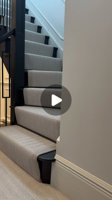 Wellington Flooring on Instagram: "Riviera Sorrento 🖤   Sorrento is hand-crafted using traditional weaving techniques, resulting in a unique and intricate chevron design. This stunning range is handwoven from 100% wool, which provides warmth, durability, and a luxurious feel to the carpet. Sorrento is available in 5-metre width and in six stunning colours all of which would add a touch of elegance and sophistication to any interior design.  #interiordesign #home #homedecor #luxury #stairdesign #stairrunner #carpetrunner" Boys Bed, Chevron Carpet, Boys Bedding, Traditional Weaving, Chevron Design, Stair Runner, Stairs Design, Sorrento, Weaving Techniques