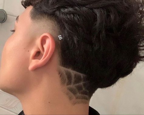 Taper Fade Haircut Design, Taper Design Haircut, Back Taper Design Haircut, Taper Fade Design, Fade Haircut Designs, Haircut Selfie, Male Haircuts Curly, Photo Hijab, Curly Hair Fade