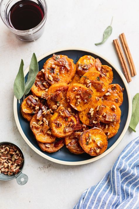 Melting Sweet Potatoes with Maple Bacon Brown Butter - Danilicious Melting Sweet Potatoes, Potato Medallions, Thanksgiving Sweet Potato, Maple Sweet Potatoes, Sweet Potato Side Dish, Sweet Potato Sides, Sweet Potato Thanksgiving, Potato Side Dish, Crunchy Pecans