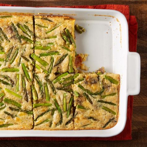 Asparagus Egg Bake, Potato Egg Bake, Asparagus Potato, Egg Bake Recipe, Asparagus Egg, Baked Eggs Recipe, Asparagus Bacon, Egg Bake, Baked Asparagus