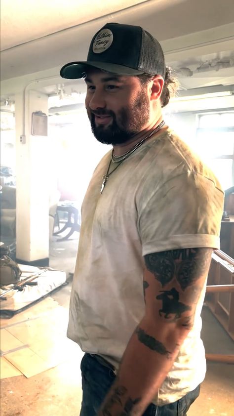 Koe Wetzel Aesthetic, Wetzel Pretzel, Koe Wetzel Tattoos, Koe Wetzel, Band Aesthetic, Middle Aged Man, Country Men, Cute N Country