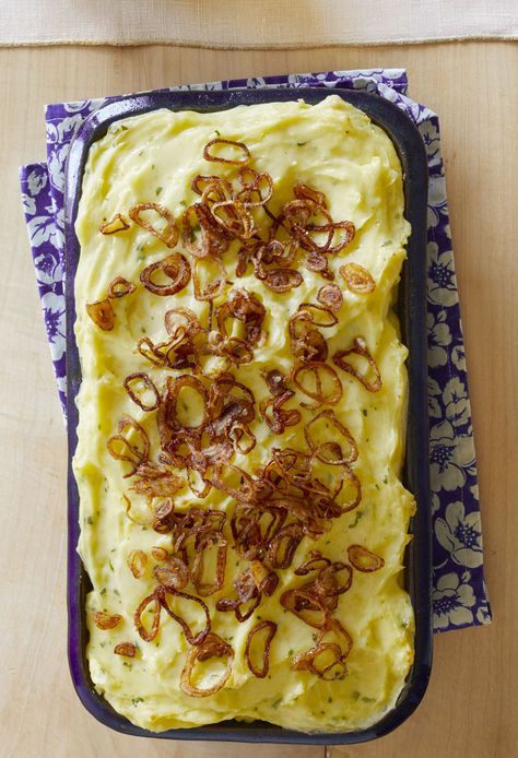 Shallots Recipe, Shallot Recipes, Baked Mashed Potatoes, Potatoes And Onions, Crispy Shallots, New Years Eve Dinner, Leftover Mashed Potatoes, Easter 2021, Fried Shallots