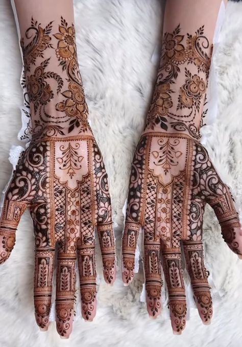 Nails With Henna, Henna Designs Traditional, Pretty Henna Designs Simple, Mehndi Tattoo Designs, Ramadan Style, Mehndi Tattoos, New Henna Designs, Wedding Henna Designs, Henna Designs Simple