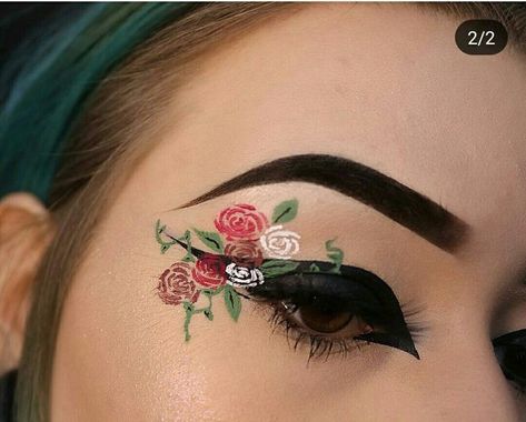 October Eyeliner, Gothic Eye Makeup, Flower Makeup, Cute Eye Makeup, Face Art Makeup, Graphic Makeup, Neutral Eyes, Work Makeup, Eye Makeup Pictures