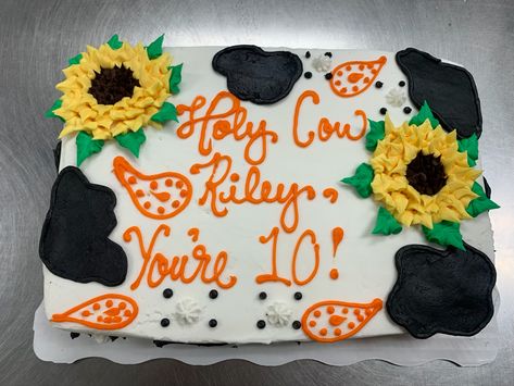 Cow Sunflower Cake, Cow Birthday Cakes, Sunflower And Cow Print, Cow Print Cake, Cow Print Cakes, Cow And Sunflower, Sunflower Cake, Cow Sunflower, Vintage Cakes