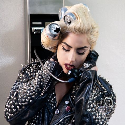 Still one of my favorite looks ever. Lady Gaga Looks, Lady Gaga Outfits, Lady Gaga Fashion, The Fame Monster, Patricia Field, Lady Gaga Pictures, Oh My Goddess, Talking On The Phone, Punk Hair