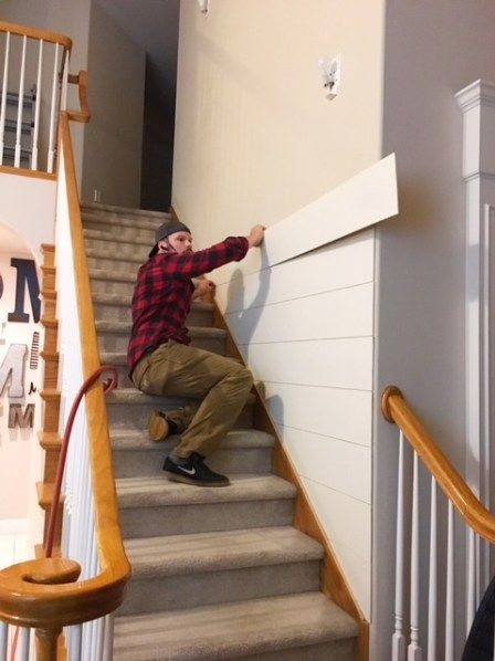 Stairway Wall Ideas, Shiplap Staircase, Stairwell Wall Ideas, Shiplap Hallway, Room Decor Creative, Stairway Wall, Stairwell Wall, Wooden Accent Wall, Shiplap Wall Diy