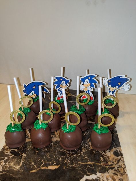 Sonic Cake Pop Ideas, Sonic Treats Ideas, Sonic Dessert Table, Sonic Cake Pops, Sonic Treats, Sonic Desserts, Gold Donuts, Sonic Cake, Sonic Dash