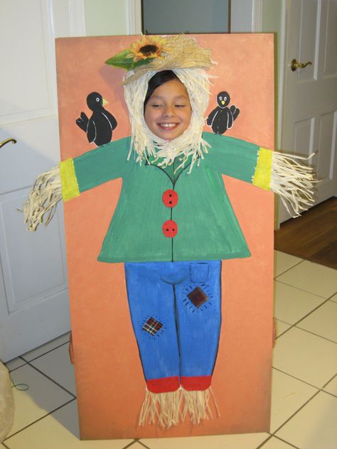 Scarecrow photo stand in Fall Picture Booth Ideas, Fall Wood Cutouts Yard Art, Face In Hole Photo Board Fall, Fall Festival Photo Cutout, Scarecrow Festival Ideas, Fall Fair Games, Fall Festival Decorations, Fall Photo Props, Scarecrow Ideas