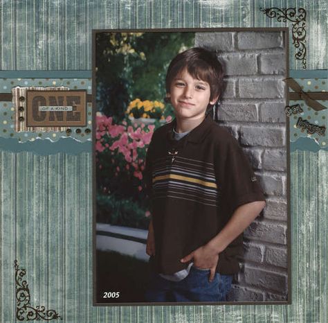 8x10 scrapbook layout idea School Scrapbook Layouts, Cute Scrapbooks, Scrapbook Pictures, Scrapbook Boys, Baby Boy Scrapbook, Picture Layouts, School Portraits, School Scrapbook, Birthday Scrapbook