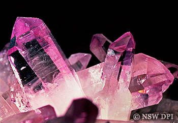 Pink Lightsaber, Sith Apprentice, Jedi Lightsaber, Amethyst Quartz Crystal, May The 4th Be With You, Amethyst Crystals, The Old Republic, Amethyst Quartz, Quartz Crystals