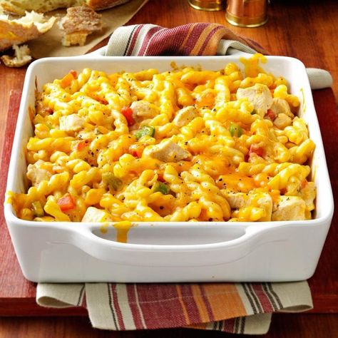 Mexican Chicken Alfredo, Cheesy Mexican Chicken, Brunch Bake, Turkey Casserole, 8x8 Pan, Chicken Alfredo Recipes, Chicken Pasta Bake, Scalloped Potato Recipes, Alfredo Recipe