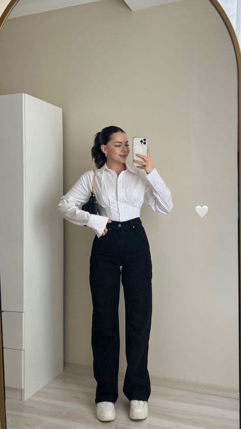 Long Dress For Work, Causal Office Outfits For Women Summer, Chill Business Casual Outfits, Style Collage Outfit, White Shirt Black Pants Outfit Woman, Mon Jeans Outfits, Semiformal Outfit Women, Outfit Formal Casual, Neat Casual Outfits