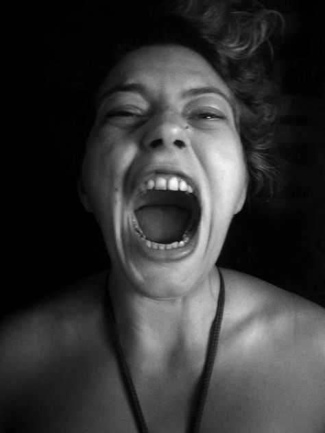 Face Refrences Screaming, Screaming Woman Photography, Crying Photoshooting, Screaming Face Photography, Expressive Portraits Photography, Crying Reference Photo, Emotional Portrait Photography, Artistic Expression Photography, Screaming Crying Reference