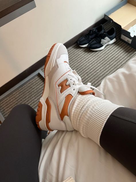 New Balance, new balance 550, footwear Balance 550, Woman Outfit, New Me, New Balance, My Style, In This Moment, Outfit Inspo, Clothes For Women, Quick Saves