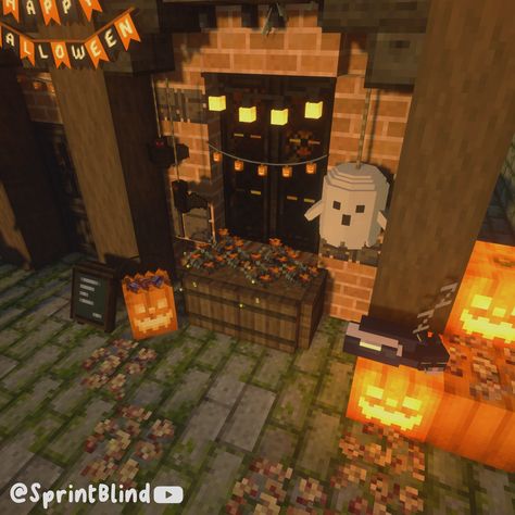 Halloween Decorations Minecraft, Minecraft Halloween Decorations, Halloween Minecraft Skins, Minecraft Halloween Builds, Minecraft Halloween Ideas, Fall Village, Minecraft Halloween, Pallet Halloween, Halloween Street