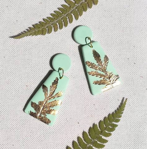 Gold Clay Earrings, Green And Gold Earrings, Mint And Gold, Summer Jewellery, Mint Gold, Gold Leaf Earrings, Cute Polymer Clay, Botanical Jewelry, Earrings Inspiration