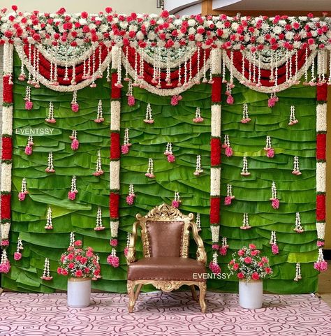 Eventssy - Party In Style on Instagram: “Traditional baby shower. #traditonalbabyshower #babyshowerdecor #flowerbabyshowerdecor #seemanthamdecor #plantainleafdecor” Traditional Decorations For Function, Nalugu Decoration Ideas, Nalugu Decoration, Traditional Indian Baby Shower Decorations, Pelli Kuthuru Decoration At Home, Traditional Baby Shower Decorations, Baby Shower Stage Decorations, Seemantham Decoration, Haldi Function Decoration