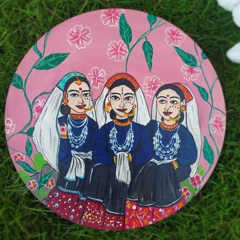 Uttarakhand Art Painting, Uttarakhand Culture Painting, Aipan Art Uttarakhand, Pahadi Culture, Uttarakhand Culture, Artist Room, Ganesh Art Paintings, Warli Art, Ganesh Art