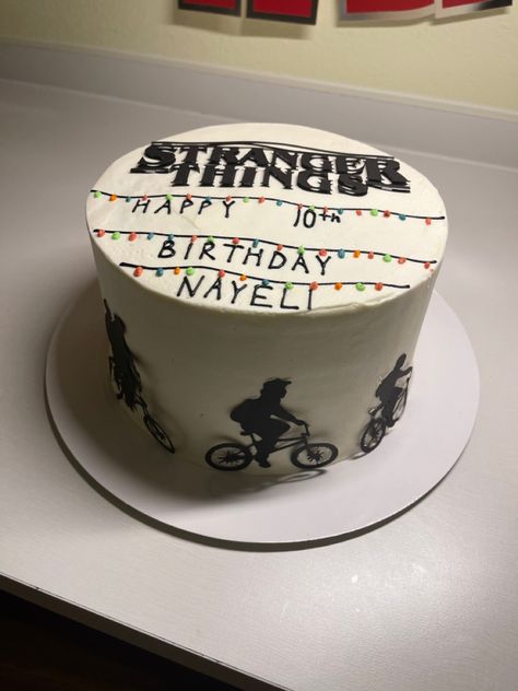 Stranger Things Themed Cake, Bolo Stranger Things, Stranger Things Cumpleaños, Stranger Things Birthday Cake, Stranger Things Birthday Cake Easy, Stranger Things Cake Ideas Easy, Stranger Things Cake Diy, Stranger Things Cake Ideas 11, Stranger Things Cake Season 4