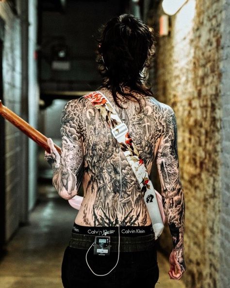 Tim Henson Music Guitar Tattoo, Tim Henson, Guitar Tattoo Design, Guys My Age, Rock Tattoo, Guitar Tattoo, Rockstar Aesthetic, Guitar Teacher, Prs Guitar