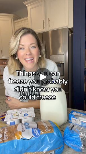 Preserving Produce, Stephanie Gigliotti, Steph Gigliotti, Freezer Hacks, Cooking Substitutes, Air Fryer Recipes Chicken Breast, Freeze Food, Freezing Food, Cooking Substitutions