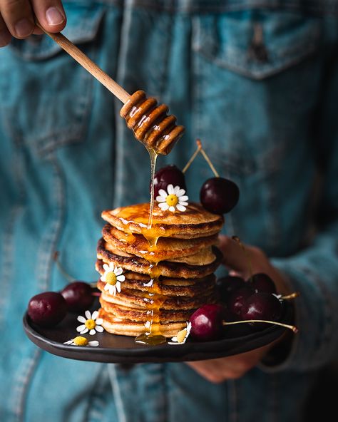 Recipe Photography for Bloggers, Magazines and Cookbooks Food Photography Lighting, Crepe Suzette, Food Photography Tutorial, Honey Photography, Food Photoshoot, Dessert Photography, Pancake Stack, Food Photography Inspiration, Honey Recipes