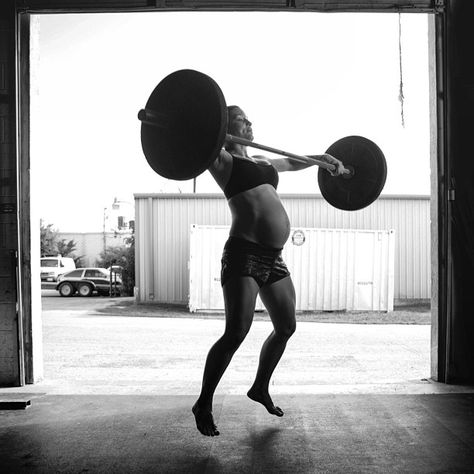 Repost from CrossFit's instagram #pregnancy #prenatal #fitness Prenatal Fitness, Baby Loading, Fit Pregnancy, Strong Mom, Workout Days, Fitness Photos, Lifting Weights, Fitness Photography, Strength Training Workouts