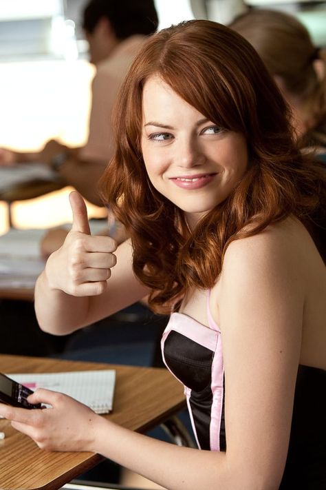 Easy A Movie, To Dress, I Love Cinema, Chick Flicks, Amanda Bynes, Easy A, Teen Vogue, Emma Stone, Film Serie