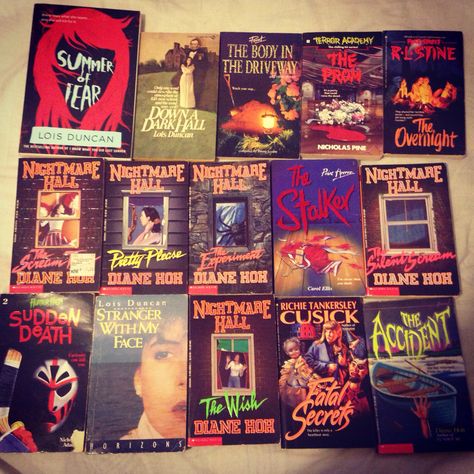 Book Pdfs, Creepy Books, Christopher Pike, Horror Romance, Horror Collection, 90s Teen, Charmed Tv, Scary Books, Book Haul