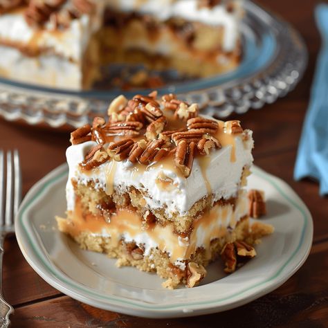 12 Tomatoes Butter Pecan Praline Poke Cake, Butter Pecan Praline Poke Cake, Yummy Things To Bake, Butter Pecan Cake, Cake Mix Desserts, Pecan Pralines, Poke Cake Recipes, Pecan Cake, Poke Cakes