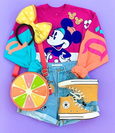 Disney Vacation Outfits, Shoes Pic, Disney Bedroom, Disney Park Outfit, Disney Trip Outfits, Disney Outfits Women, Disney Themed Outfits, Cute Disney Outfits, Disney World Outfits