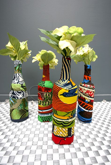 Africa Party, African Fabric Accessories, African Art Projects, Africa Art Design, African Inspired Decor, African Gifts, African Theme, African Crafts, Wood Wall Art Diy