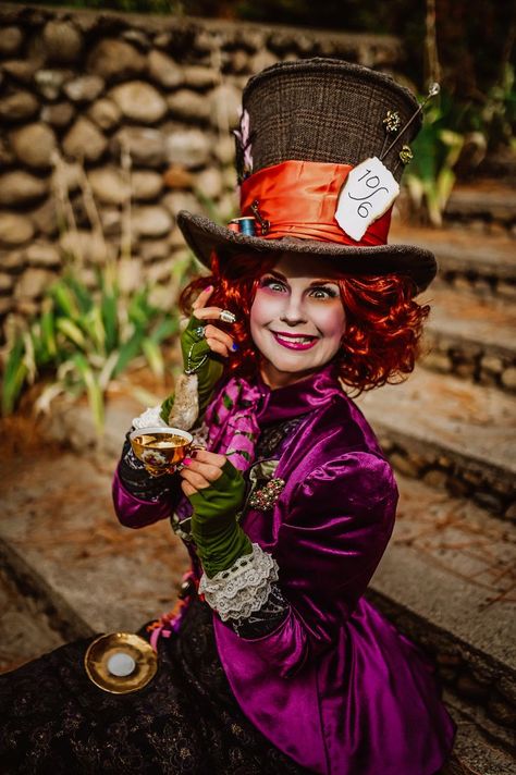 Mad Hatter Costume made from re-purposed materials. Photo by Brenda Cook Photography Mad Hatter Photoshoot, Mad Hatter Costume Female, Female Mad Hatter, Mad Hatter Girl, Halloween Shooting, Vanellope Cosplay, Mad Hatter Outfit, Mad Hatter Makeup, Johnny Depp Mad Hatter