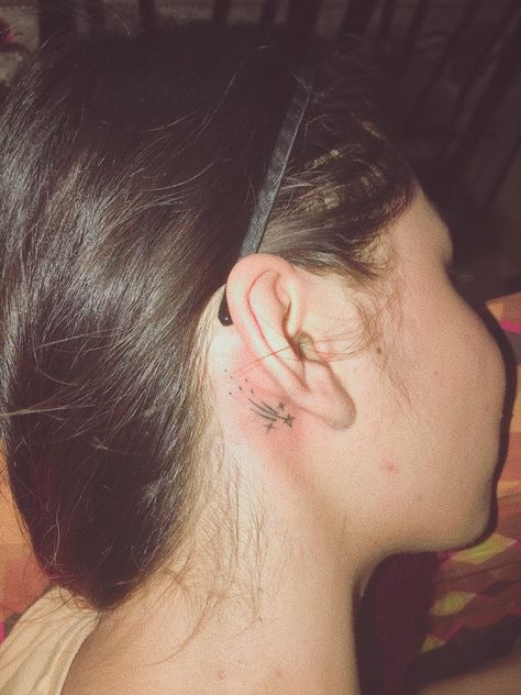 to dream or be the dream tattoo, a constant reminder to always have hope and aim for the star Haileys Comet Tattoos, Star Tattoo Behind Ear, Moon Tattoo Behind Ear, Small Moon Tattoo, Star Tattoos Behind Ear, Best Star Tattoos, North Star Tattoos, Ear Images, Star Tattoos For Men