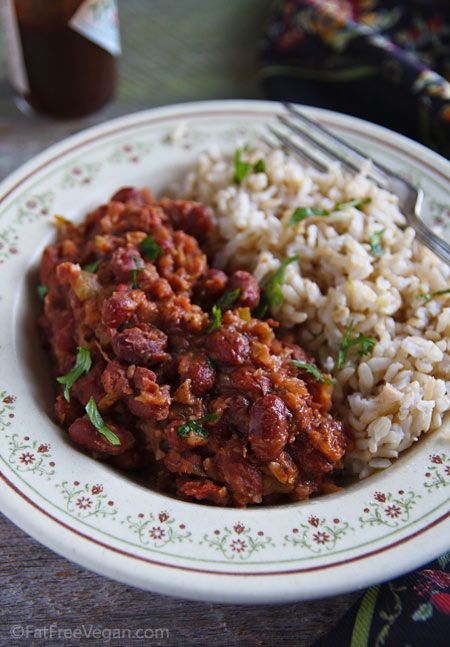 Easy Red Beans and Rice By: FatFree Vegan Kitchen - I made this last night and it was awesome! My hubs loved it too, and that's saying something! :) Vegan Red Beans And Rice, Easy Red Beans And Rice, Vegan Red Beans, Red Beans And Rice Recipe Easy, Red Beans And Rice, Rice And Beans, Beans And Rice, Vegan Kitchen, Red Beans