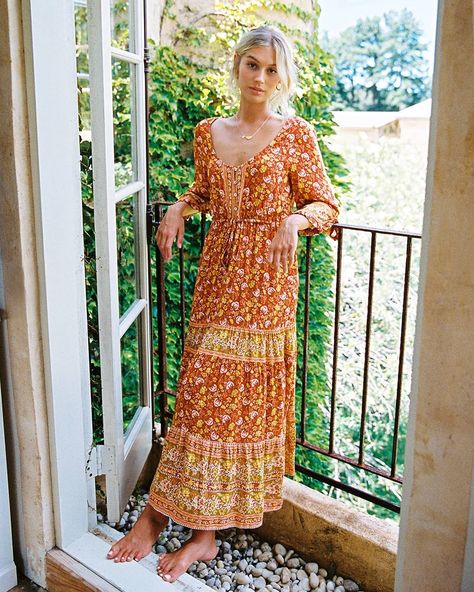 V Neck Summer Dress, Long Dress Floral, Bohemian Clothes Women, Spiritual Fashion, Arnhem Clothing, Beach Bohemian, Women Long Dress, Bohemian Dresses, Floral Print Dress Long