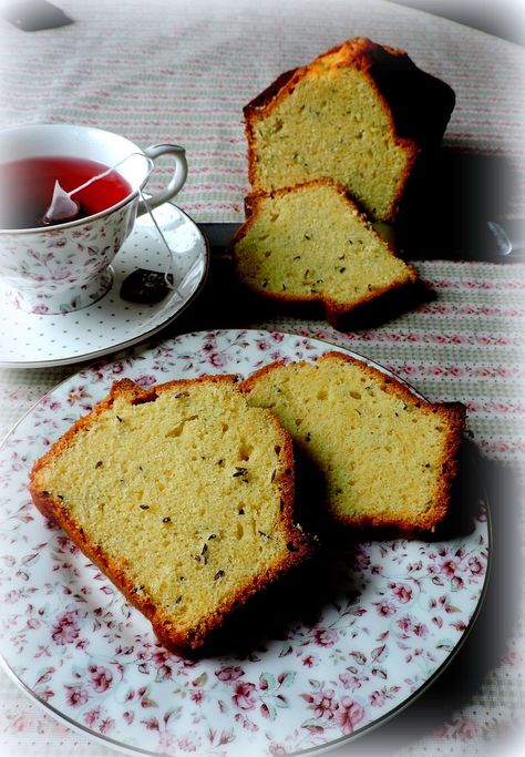 Mary Berry Recipes Baking, Seed Cake Recipe, British Cake, Mary Berry Recipe, Kitchen Traditional, Uk Recipes, Seed Cake, The English Kitchen, English Kitchen