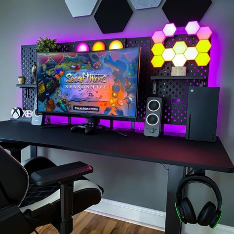 Bifrost Gaming Desk lets you build your dream battle station - Yanko Design Gaming Desk Setup, Battle Station, Home Studio Setup, Headphone Stands, Gaming Room Setup, Gamer Room, Gaming Desk, Studio Setup, Gaming Room