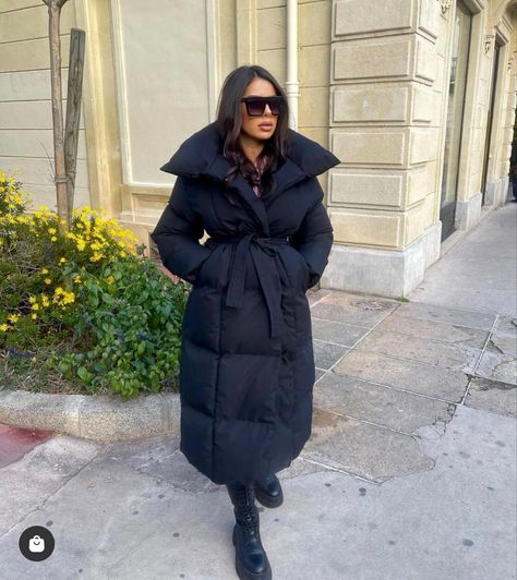 Baddie Outfits For Winter, Puff Jacket Outfit, Classy Baddie Outfits, Long Puffer Jacket Outfit, Baddie Winter Outfits, Winter Outfits For Women, Classy Baddie, Puffer Jacket Outfit, Coat Waterproof