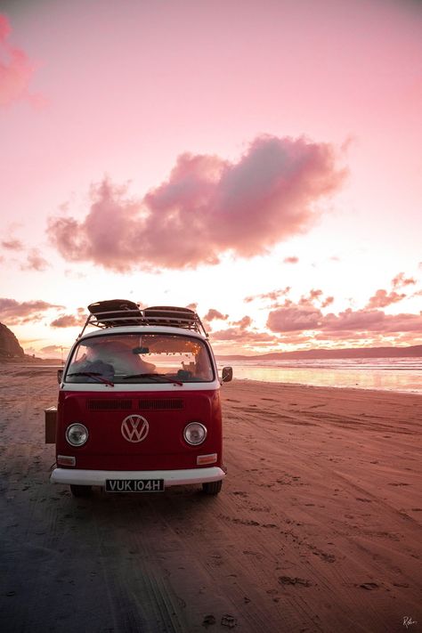 A beautiful VW campervan parked on Downhill strand during a gorgeous Summer sunset. Several options are available at checkout for size and finish of photograph; 8x6 Mount 10x8 Mount 12x10 Mount (Choose either Cream or Black mount to finish). A4 Frame A3 Frame A2 Frame A1 Frame (Message me to select either White or Black box frame to finish- Black will be chosen if no message has been sent). Watermark of artist logo only appears in digital copies of the print. Each print is hand signed by the photographer. Note: I am a sole trader. My postage is priced from pricing these items along with careful packaging. Mundo Hippie, Combi Van, Volkswagen Vans, A3 Frame, Combi Volkswagen, A4 Frame, Beach Stuff, Combi Vw, Hippie Van